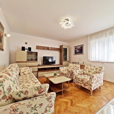 Split City Apartment Rosemary Екстериор снимка