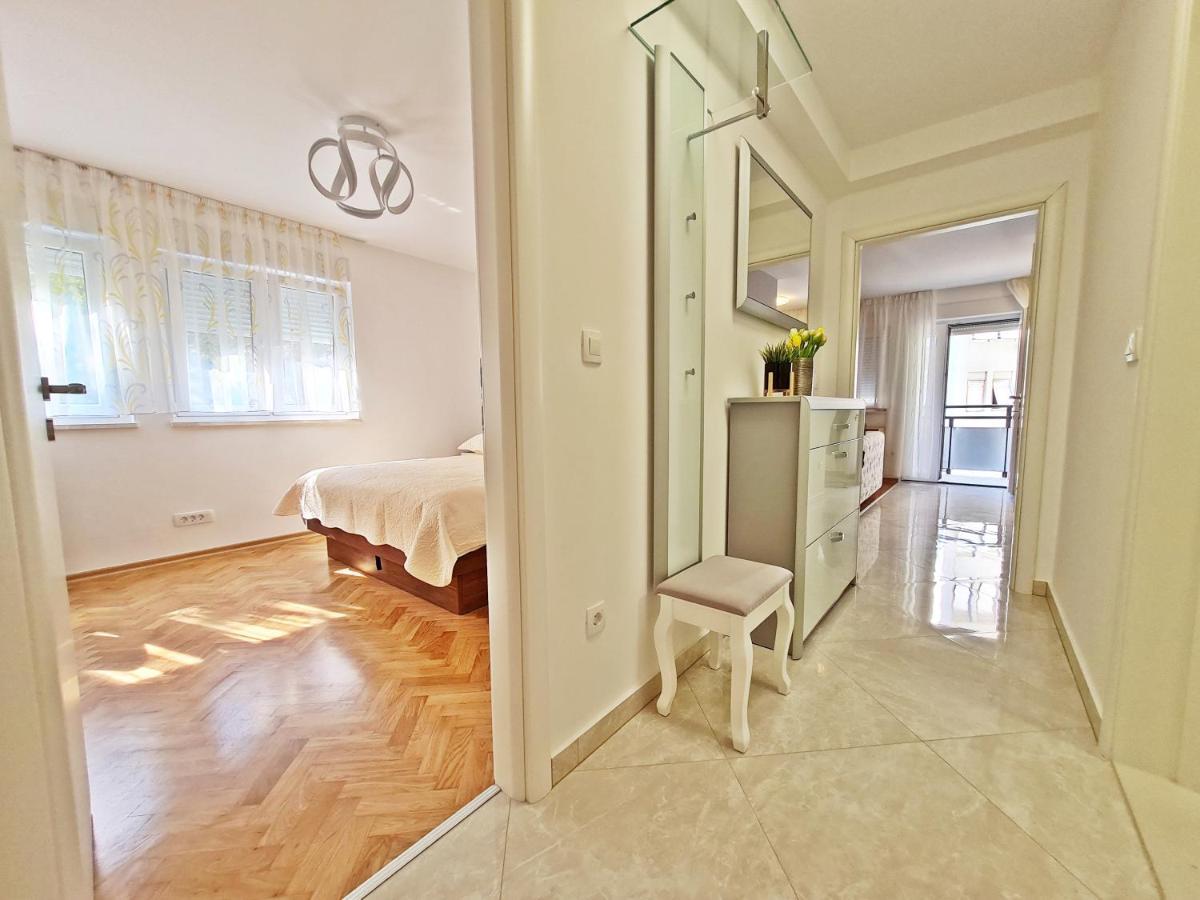 Split City Apartment Rosemary Екстериор снимка