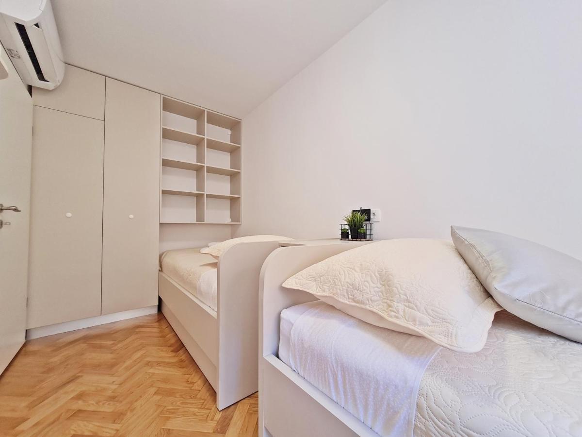 Split City Apartment Rosemary Екстериор снимка