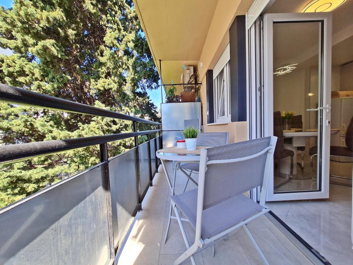 Split City Apartment Rosemary Екстериор снимка