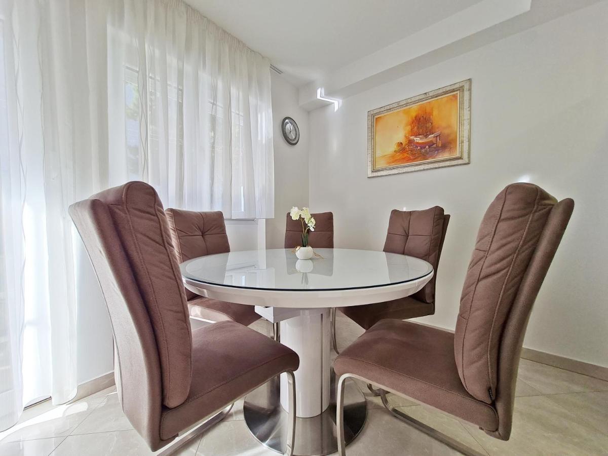 Split City Apartment Rosemary Екстериор снимка