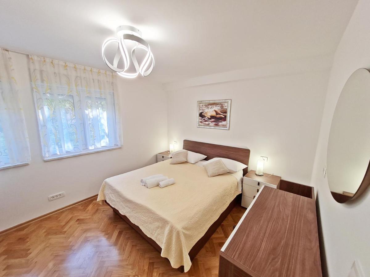 Split City Apartment Rosemary Екстериор снимка
